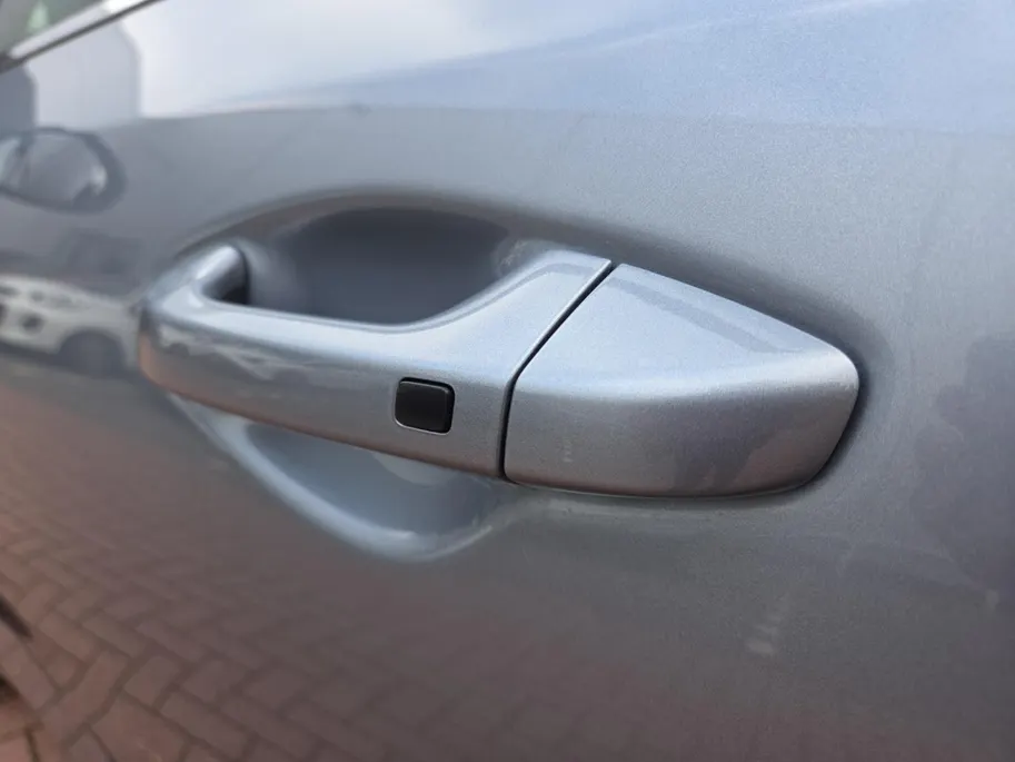 Kia Ceed Sportswagon 1.6I PHEV ExecutiveLine | Automaat | Dealer onderhouden | Panorama dak | Stoelverwarming en Ventilatie | Dodehoek Detectie | Leder | Carplay | Camera | Cruise Control Adaptief |