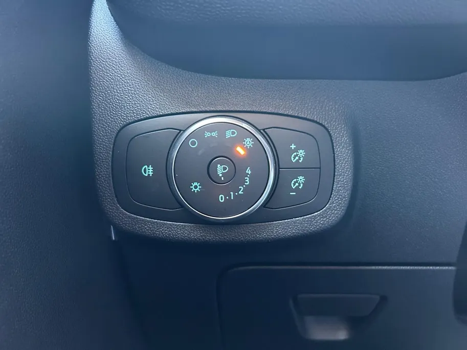 Ford Fiesta 1.0 EcoBoost Hybrid ST-Line |Stuur/Stoel/Vooruit verwarming | Apple Carplay/Android Auto | LED Koplampen | keyless start |