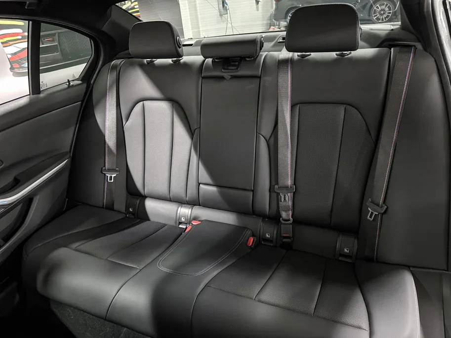 BMW 3 Serie Sedan 330e