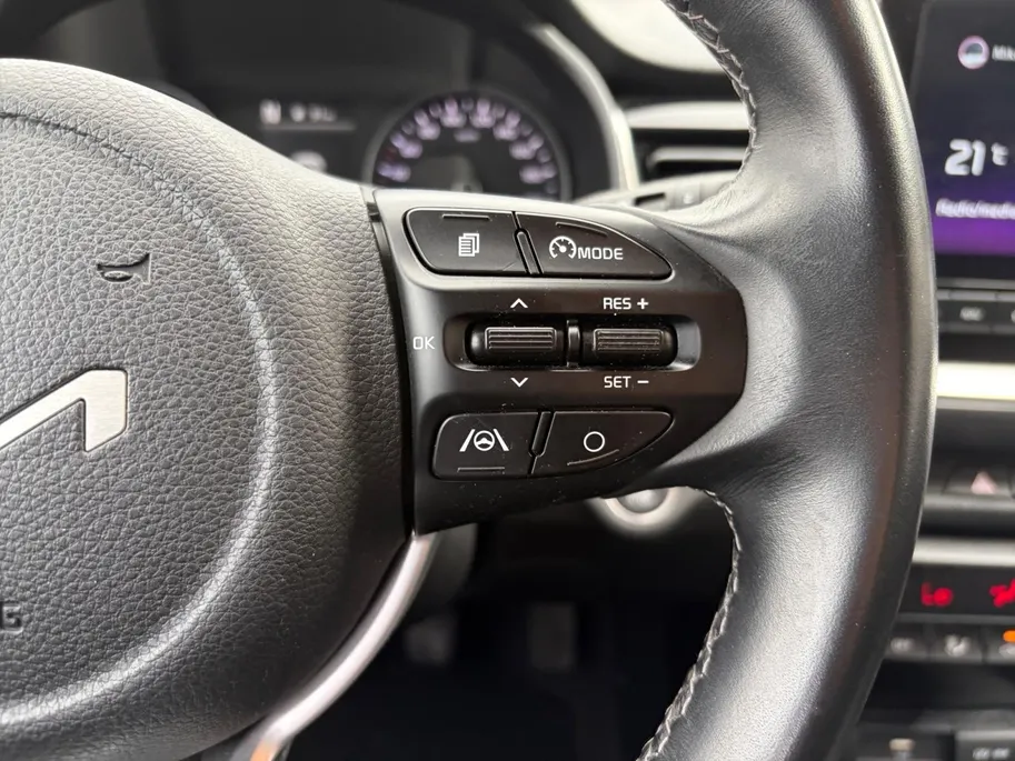 Kia Stonic 1.0 T-GDi MHEV DynamicPlusLine | *1e EIGENAAR | *LAGE KM- STAND | APPLE CARPLAY/ ANDROID AUTO | CAMERA | NAVI | KEYLESS | CLIMA | DEALER ONDERH. | ORIGINEEL NL  |