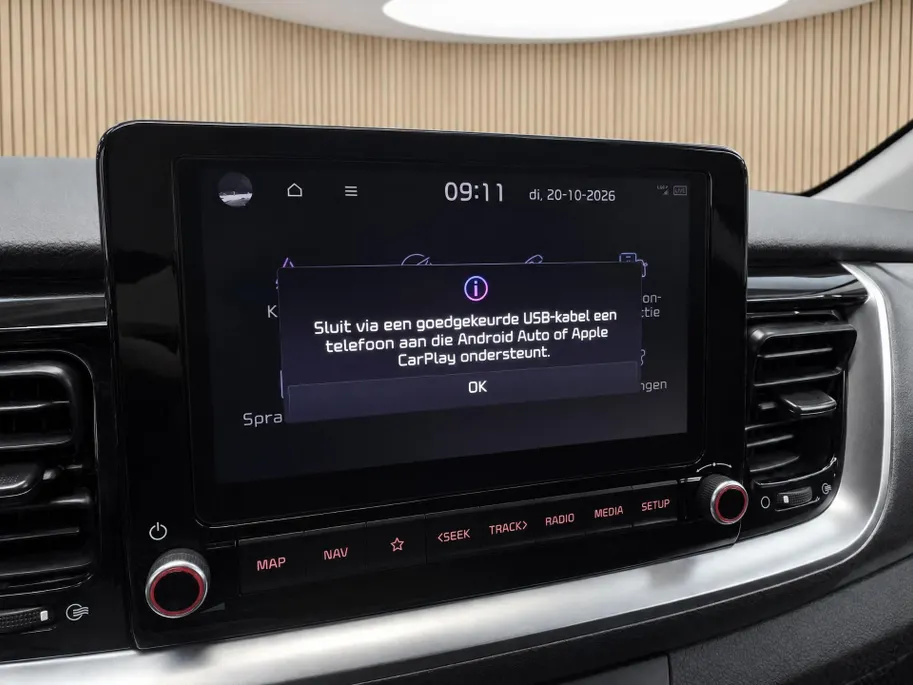 Kia Stonic 1.0 T-GDi MHEV DynamicPlusLine Dealer onderhouden | Trekhaak | Climate control | Navigatie |