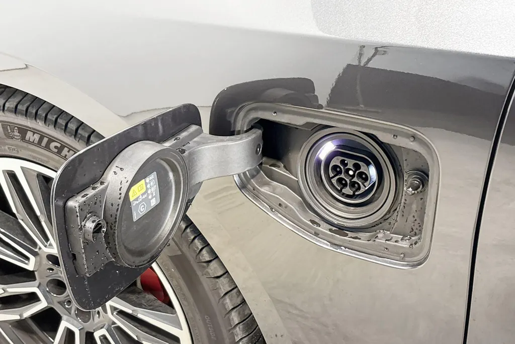 BMW 5 Serie Touring 530e M Sport Edition M Sportpakket Pro