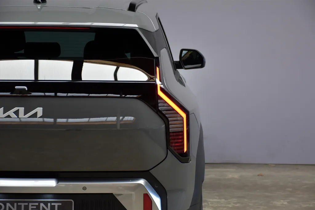 Kia EV3 81,4 kWh 204pk Plus NIEUW