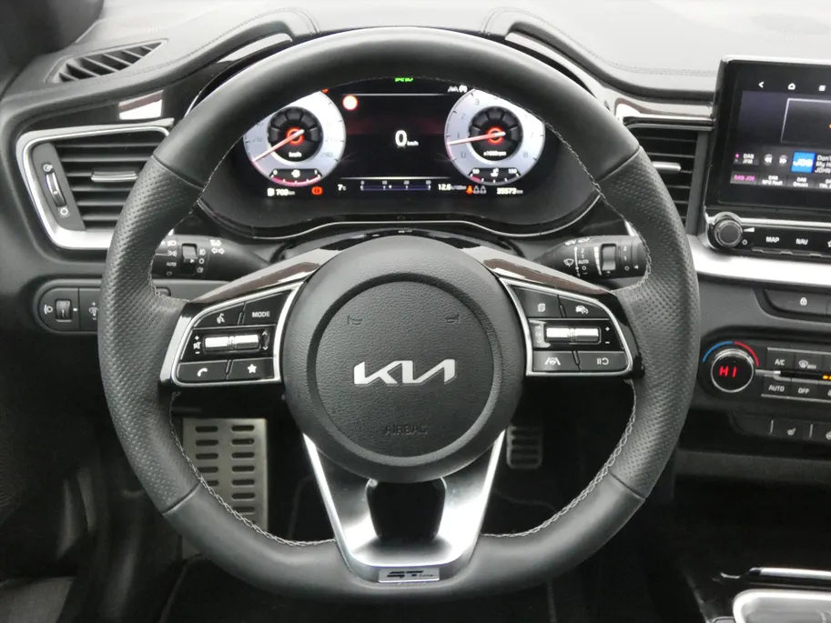 Kia Ceed Sportswagon Sw 1.5 T-GDi 140pk GT-PlusLine | Uniek! | Schuif/Kanteldak | Stoel/Stuurwielverwarming | JBL | Memory |