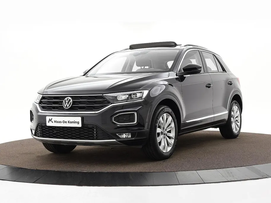 Volkswagen T-Roc 1.5 TSI 150pk DSG Sport · Panoramadak · Camera · Keyless · Apple/Android Car Play · Navigatie · Dodehoek Detectie · 17'' Inch ·