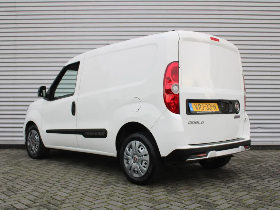 Fiat Doblò Cargo 1.6 MJ L1H1 S Trekking | Navi | Cruise | Airco | Parkeersensoren achter | Apple Carplay/Android Auto |