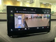 Škoda Enyaq iV 60 180pk · SOH 96,1% · 360 Camera · Inklap. Trekhaak · Matrix LED · Stuur- & Stoelverwarming · Elek. Bestuurdersstoel · Keyless ·