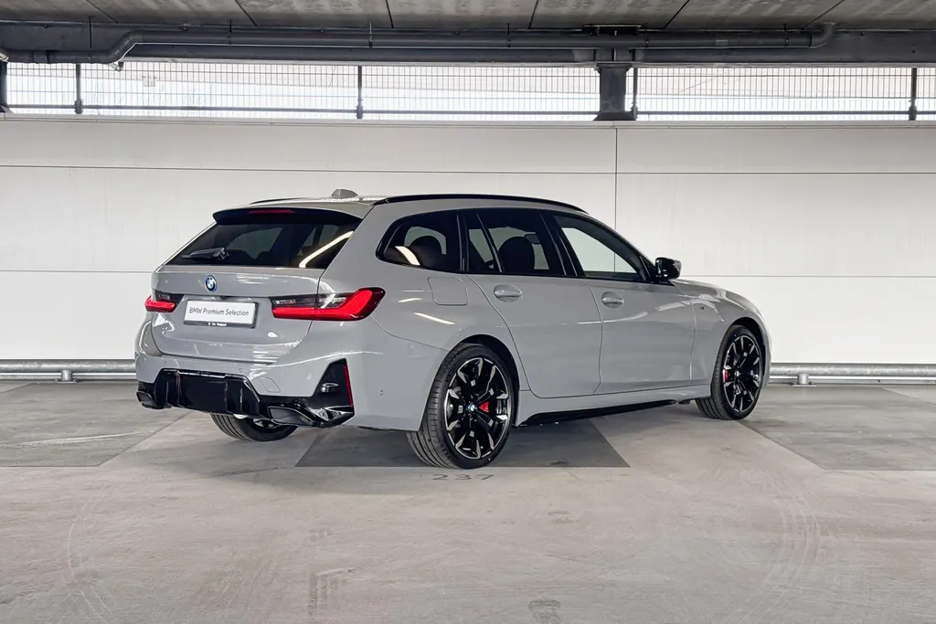 BMW 3 Serie Touring 330e M-Sport Pro