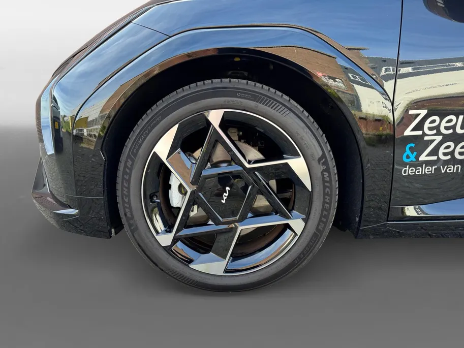 Kia EV4 Hatchback GT-Line Business Edition 81.4 kWh | Demo model | Stoel-Stuur verwarming | Draadloos Apple Carplay - Android Auto | GT-Line Exterieur en Interieur Details | Kia Leiderdorp 071 760 06 00