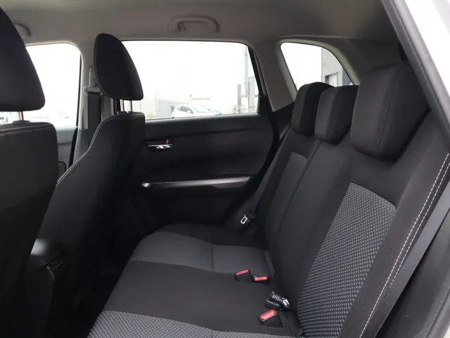 Suzuki Vitara 1.4 BoosterJet Hybrid Select Automaat All Seasons | Carplay | Adaptive Cruise