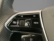 Audi e-tron 55 quattro S Line 300kW/408PK 95 kWh · Panoramadak · Camera + Parkeersensoren · Drive select