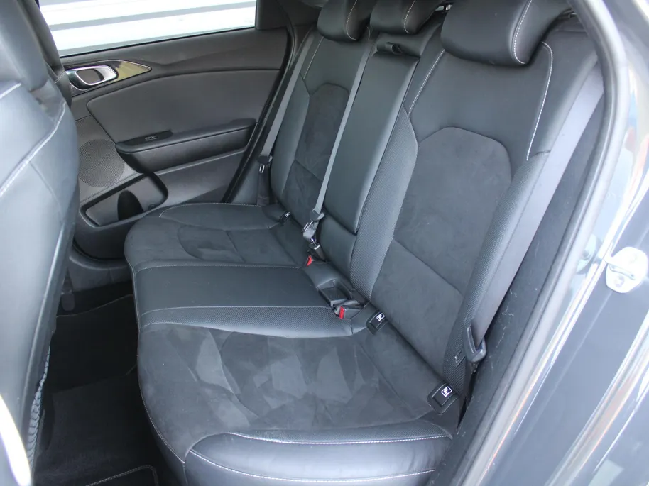 Kia ProCeed 1.4 T-GDI DCT7 GT-Line | Automaat | Navi | Camera | Pano | Keyless | Sportstoelen | Trekhaak |