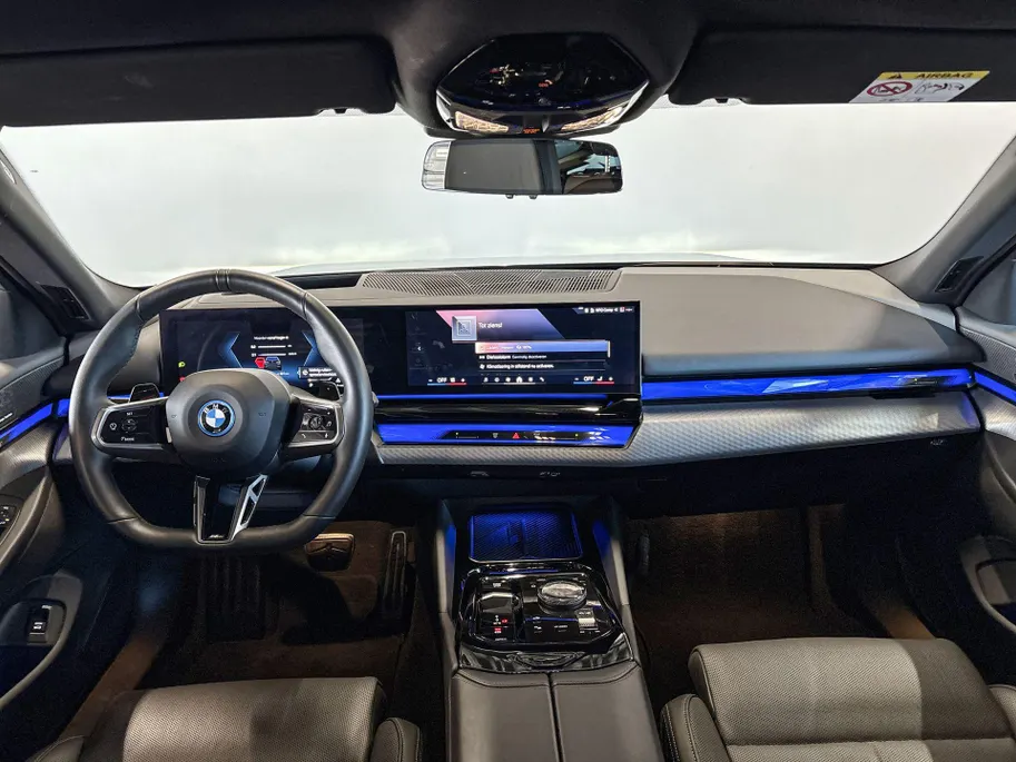 BMW 5 Serie Touring 550e xDrive