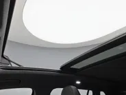 Volkswagen Tiguan 1.5 272pk DSG eHybrid R-Line Edition · Panoramadak · 360 Camera · Wegklapbare Trekhaak · Massage · Black style · 20'' Inch · Garantie t/m 22-06-2030 of 100.000km