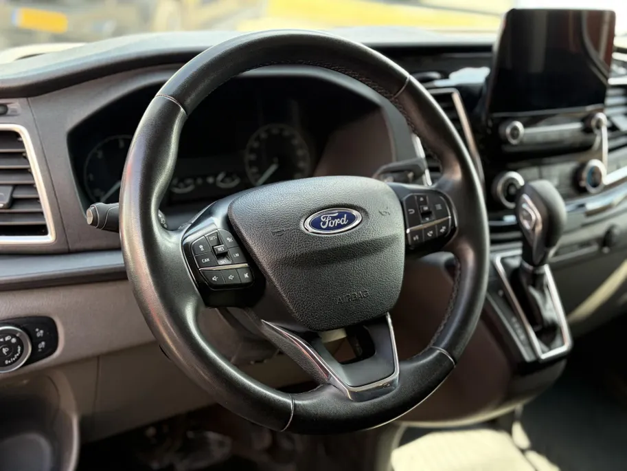 Ford Transit Custom 320 2.0 TDCI L2H1 Limited Trekhaak!