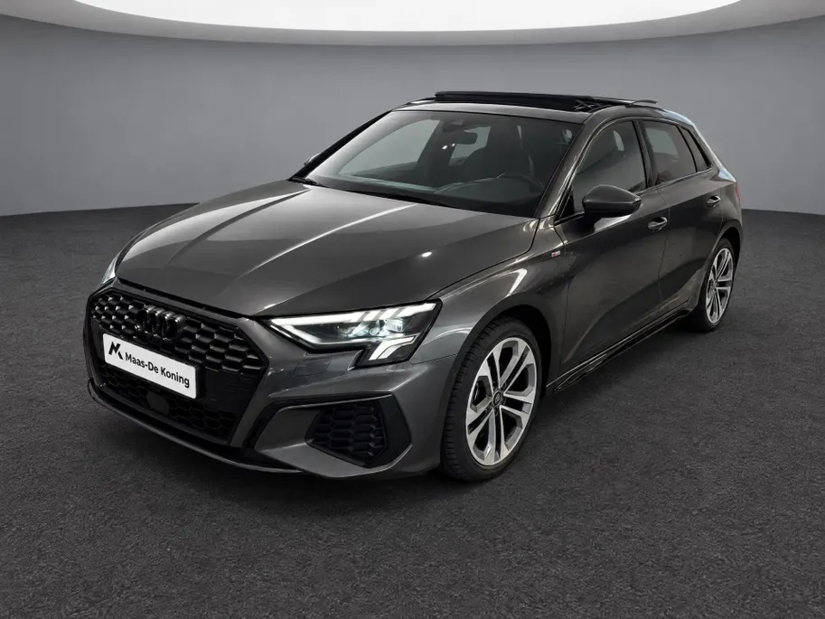 Audi A3 Sportback 40 TFSIe 150kW/204PK S Line · Panoramadak · Apple/Android Car Play · Stoelverwarming