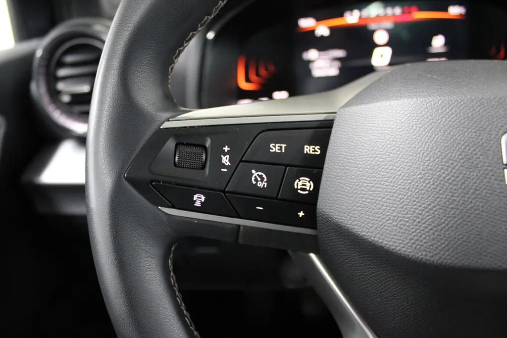 SEAT Ibiza 1.0 EcoTSI Xcellence 115pk 5 jaar garantie / Keyless / Full led / 16'' LMV / Camera /