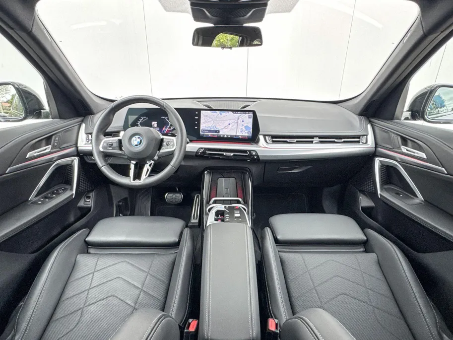 BMW iX1 eDrive20 67 kWh