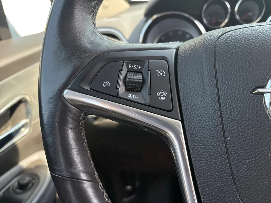 Opel Mokka 1.4 T Cosmo |Winterpakket 2| Achteruitrijcamera|Elektrisch schuif-/kanteldak|Comfortstoel (AGR)| 12 maanden bovag garantie|