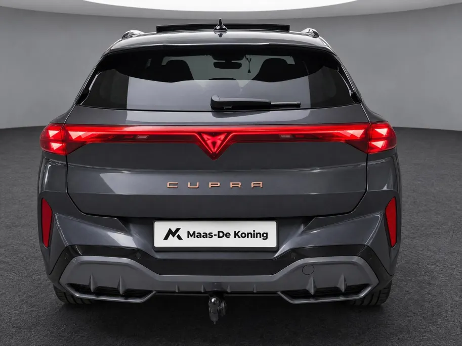 CUPRA Terramar 1.5TSIe-Hybrid 200kW/272PK VZ · Panoramadak · Trekhaak · 360°Camera · Sennheiser sound · Garantie t/m 28-04-2030 of 100000km.