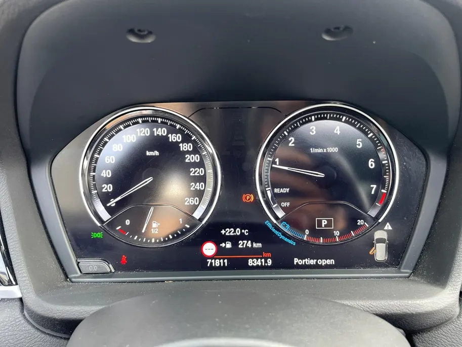 BMW X1 sDrive20i High Executive *Automaat*Navi*Camera*Schuif/kanteldak*Climate Control*Stoelverwarming*Lederen bekleding*LM. Velgen*Zeer nette auto!