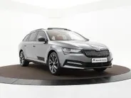 Škoda Superb Combi 1.4 TSI iV 218pk DSG Sportline Business · Panoramadak · 360 Camera · Inklap. Trekhaak · Matrix LED · Canton Audio · Elek. Stoelen + Geheugen ·