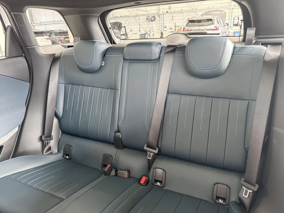 MINI Aceman SE Favoured L 54.2 kWh
