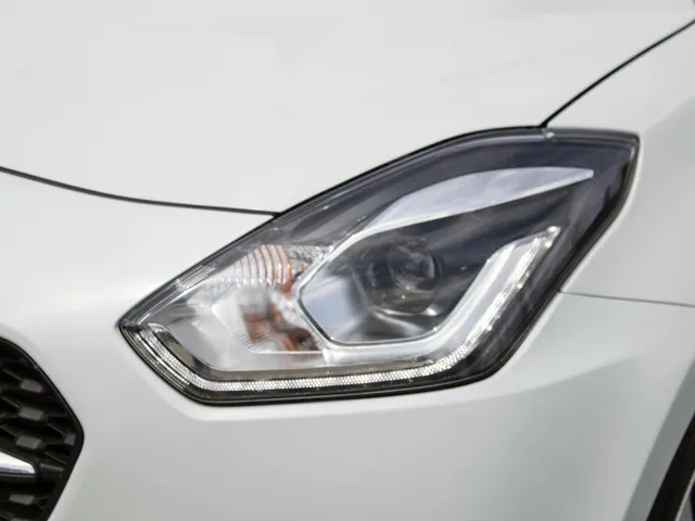 Suzuki Swift 1.2 Select Smart Hybrid | Navi | Cruise | Safety Pack | Camera