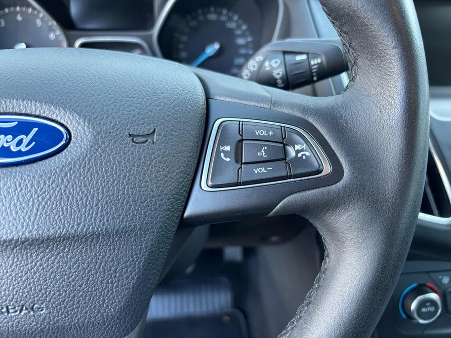 Ford Focus 1.0 Titanium | 1e eigenaar | Adaptive cruise |  Multimedia | Parkeer sensoren | Led koplampen |