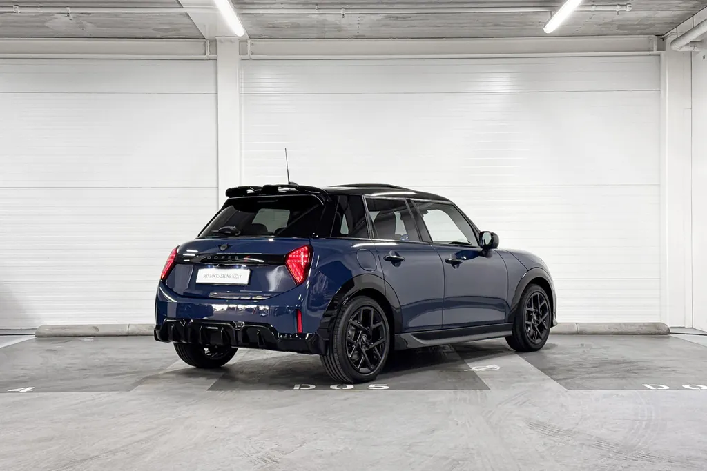 MINI Cooper 5-deurs Cooper S John Cooper Works XL