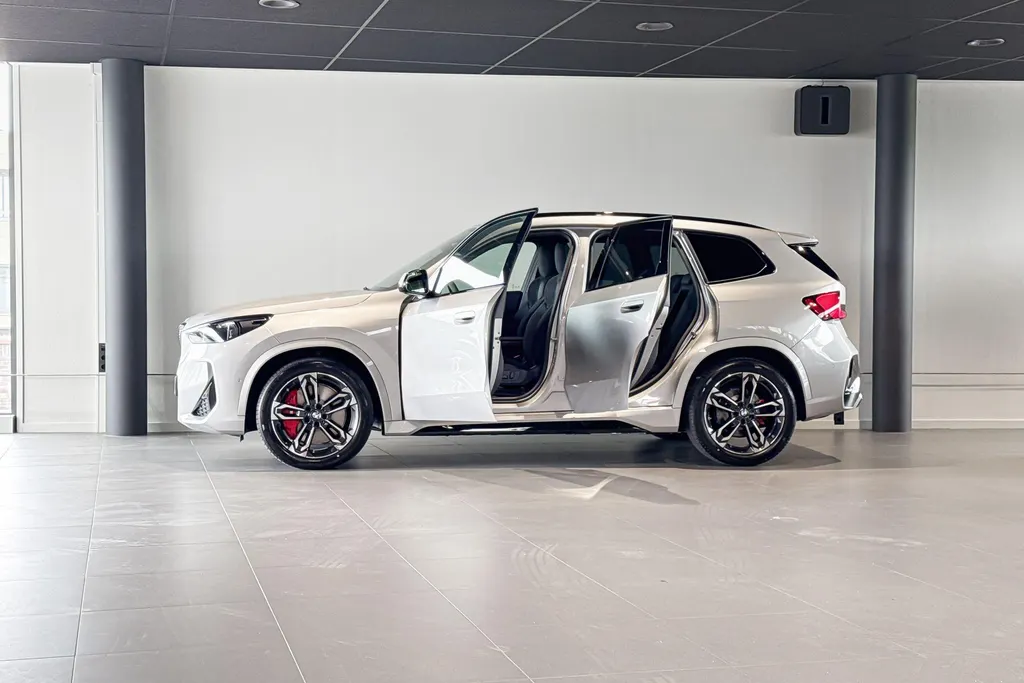 BMW iX1 eDrive20 67 kWh