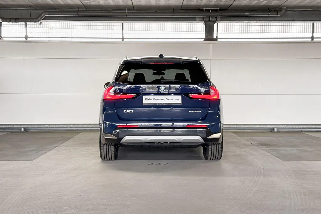 BMW iX1 eDrive20 Pure Edition 67 kWh