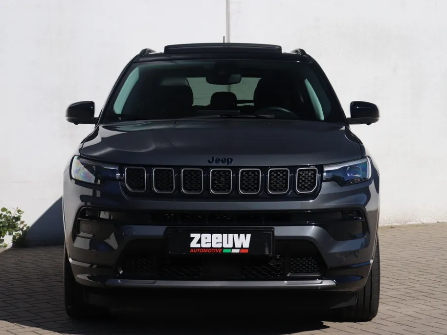 Jeep Compass 4xe 240 PK Hybrid Summit | Pano | Safety | 360cam | 19'