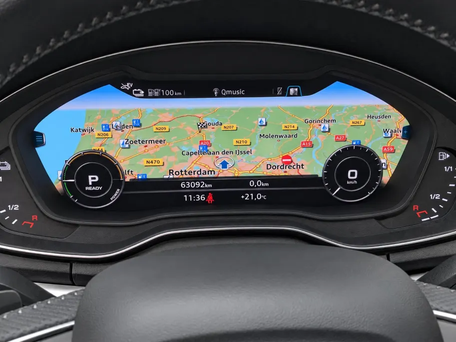 Audi Q5 50 TFSI e quattro S edition · Trekhaak · Adaptive Cruise Control · Apple/Android Car Play · Dodehoeksensoren · Stoelverwarming ·  Drive select · 360°Camera + Parkeersensoren ·