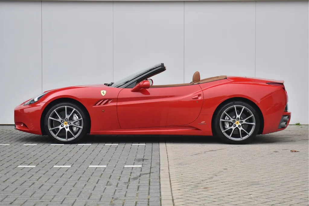 Ferrari California 4.3 V8 HELE