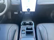 Ford Mustang Mach-E Extended Premium RWD 88 kWh | Uit Voorraad Leverbaar | Prijs Inclusief 2000 Euro Ford Voordeel | 600km WLTP Rijbereik | 19' Lichtmetalen Velgen | Elektrisch Bedienbare Achterklep met Sensor Besturing