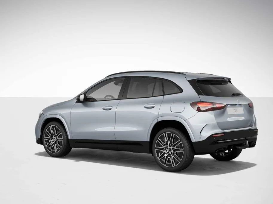 Mercedes-Benz GLA 250 e 140 Years Edition