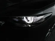 Mazda 3 2.0 e-SkyActiv-G M Hybrid 122 Luxury | Trekhaak | Stuur-/stoelverwarming | Leer | 360 Camera | Stoelgeheugen | 18' LM | HUD | LED | Cruise adapt. |