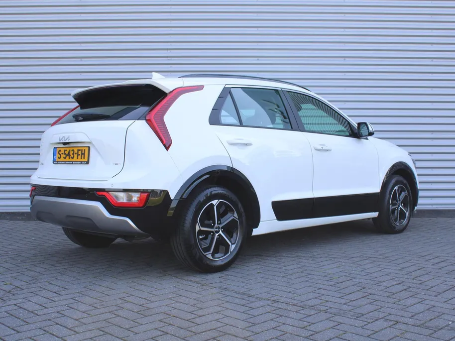 Kia Niro 1.6 GDi Hybrid DynamicLine | Camera | Clima | Cruise | Navi | 16" LM | Keyless | Apple Carplay/Android Auto | Weinig km! |
