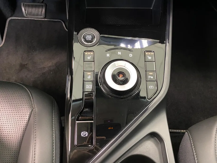 Kia Niro 1.6 GDi Hybrid DynamicPlusLine | Demo | Direct Beschikbaar! | Leder | Schuif/Kantel dak | Navi | Camera | Stoel + Stuurverwarming | Elektr. Achterklep | Head-Up Display |
