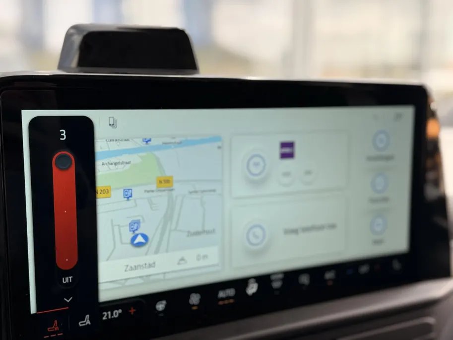 Ford E-Transit Custom L2H1 MS-RT 71 kWh 286 PK Dubbele Cabine UIT VOORRAAD I INKLAPBARE TREKHAAK I DRIVER ASSIST PACK ULTIMATE I DUBBELE ZIJSCHUIFDEUREN I FULL LED-KOPLAMPEN I APPLE CARPLAY / ANDROID AUTO I