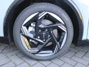 Kia K4 Sportswagon 1.0 T-GDi MHEV GT-Line Launch Edition (pano) | Stuur-/stoelverwarming | Camera | LED | 17' LM | Elek. stoel | Draadloze telefoonlader |