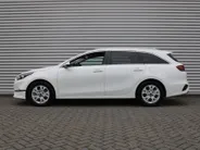 Kia Ceed Sportswagon 1.5 T-GDi DynamicPlusLine | Stoel- & stuurverwarming | Camera | Clima | Cruise adapt. | LED | Navi | Elek. achterklep | 16' LM |