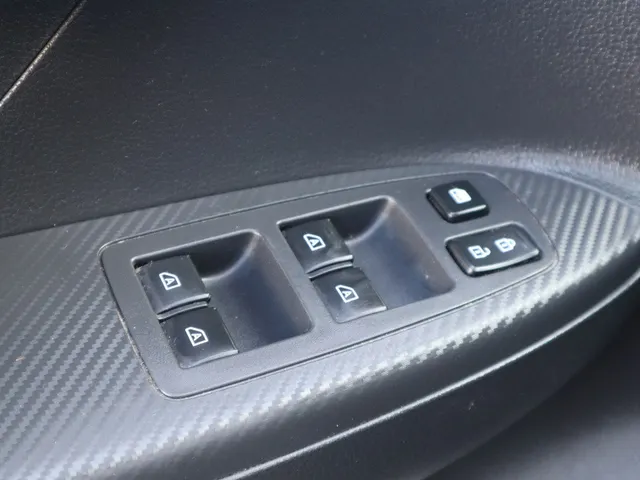 Mitsubishi Eclipse Cross 2.4 PHEV Intense+ Trekhaak | Standkachel | Carplay