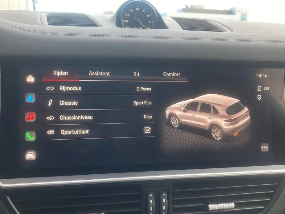 Porsche Cayenne 3.0 E-Hybrid 340KW met Panoramadak