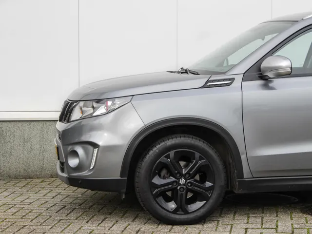 Suzuki Vitara 1.4 S | Navi | Adap. Cruise | Camera | Lm-Velgen | Trekhaak