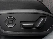 Audi A5 Avant 2.0 367pk e-hybrid Quattro S edition · 360 Camera · Head-Up · B&O Audio · Elek. voorstoel · Elek. Achterklep · 19'' Inch · Garantie t/m 09-07-2030 of 100.000km