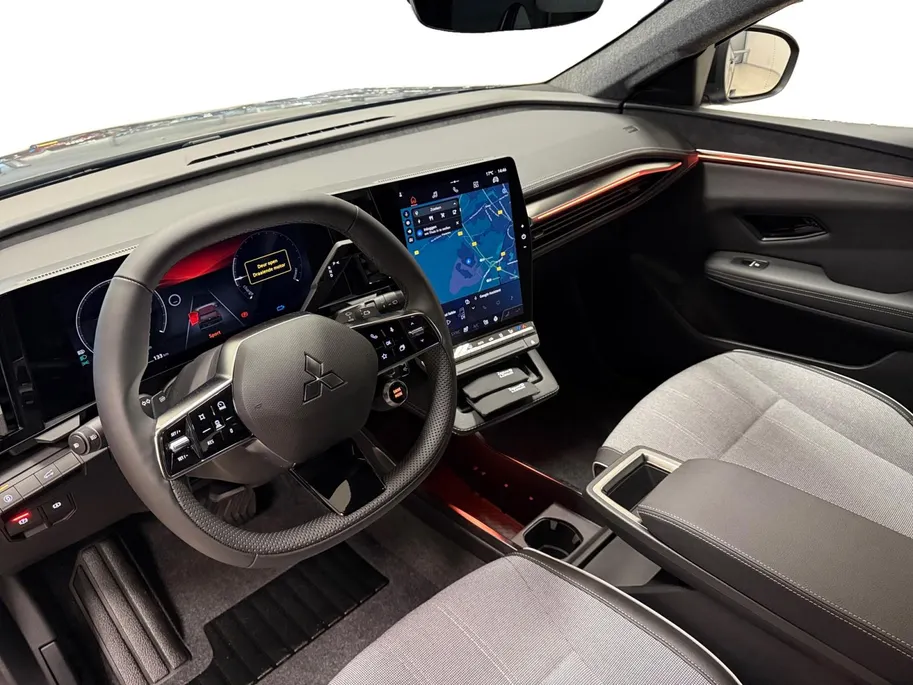 Mitsubishi Eclipse Cross INTENSE | 87 KWH | ACTIEPRIJS INCL. €4.000,- KORTING |