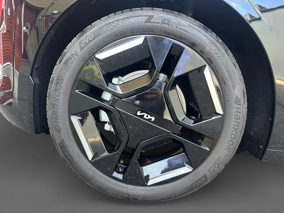 Kia EV3 GT-PlusLine 81.4 kWh Meest Luxe uitvoering | Pano schuifkanteldak | Harman Kardon |  | 360 camera | Fabrieksgarantie t/m 31-3-2033 + 3x 1 jaar* | NAP