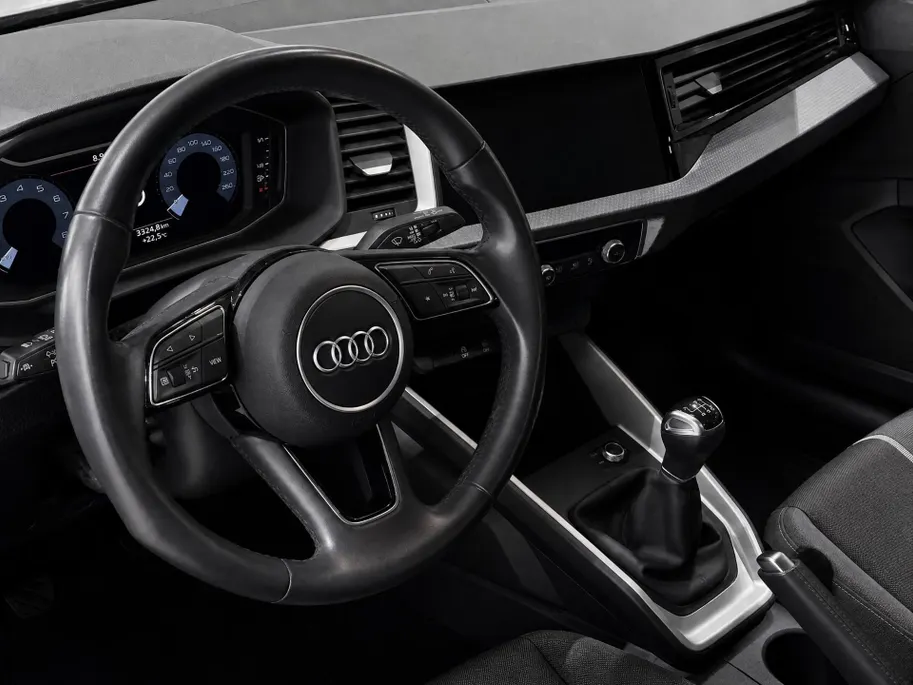 Audi A1 Sportback 30 TFSI 110pk Advanced edition · Apple/Android Car Play · Navigatie · P-Sensoren · Climatronic · Cruise Control · 17'' Inch ·